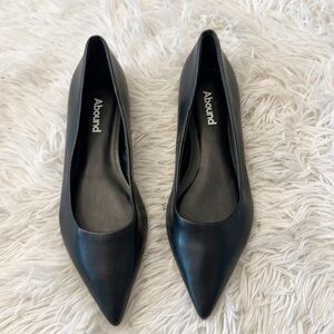 NEW ABOUND Madelyn black leather pointed toe ballet flats women size